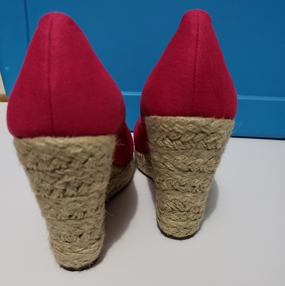 Pink BCBG Espadrilles 7.5 - Picture 2 of 3